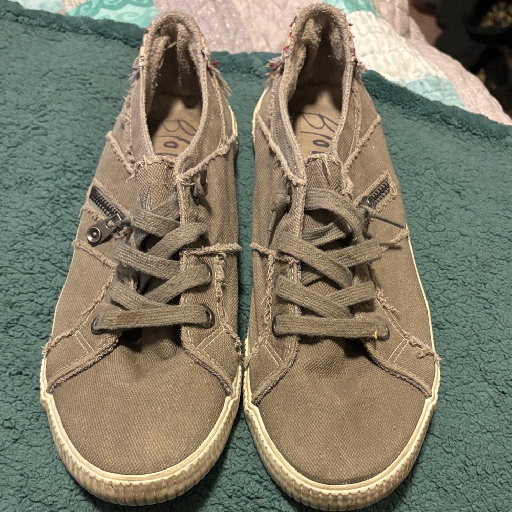 Blowfish Taupe Canvas Sneakers with Zipper Accents